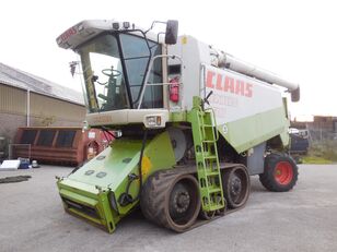 CLAAS Lexion 480 4x4 grain harvester