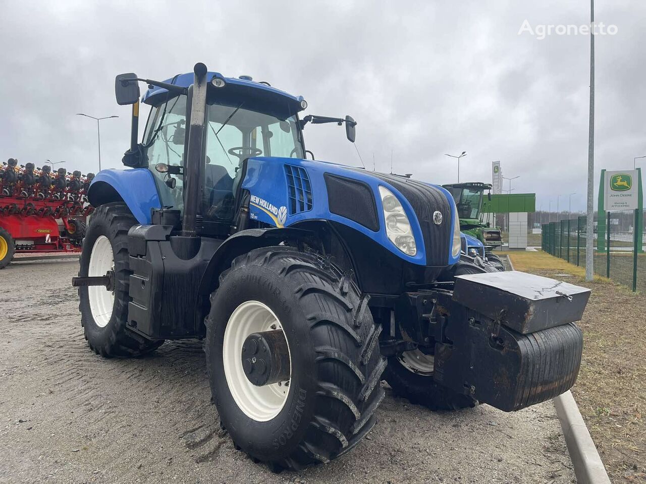 NEW HOLLAND T8.390 wheel tractor